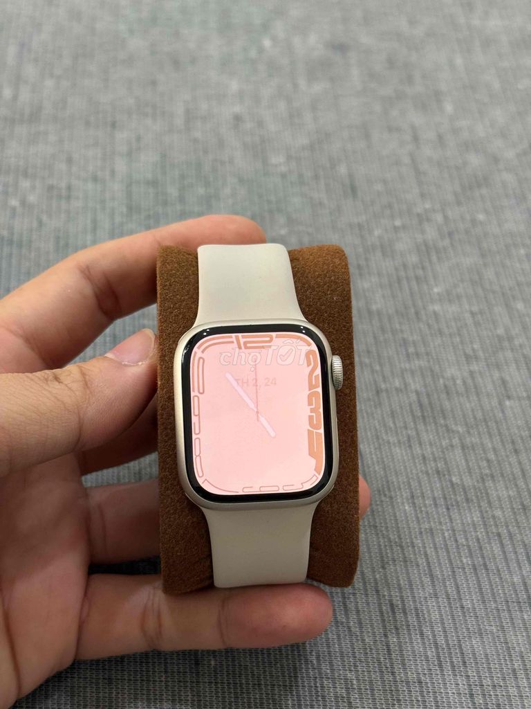 Apple Watch Series 7/41MM GPS Nhôm Starlight