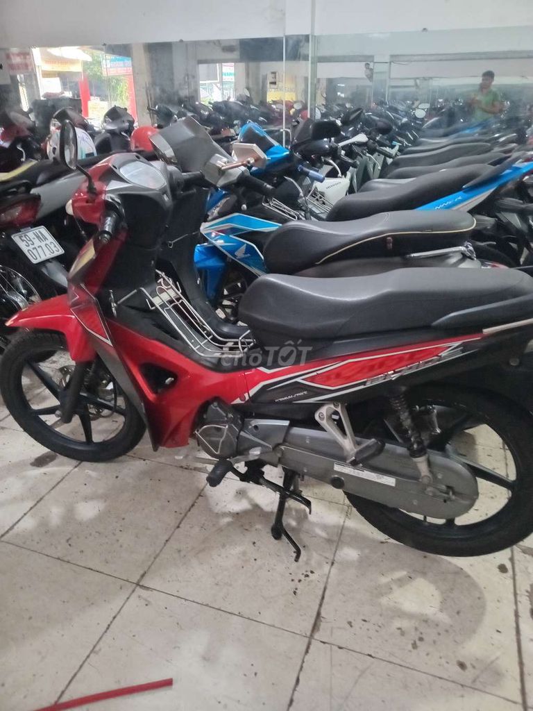 Honda Blade Đỏ. Mua bán Xe máy tại Quận Bình Tân Tp Hồ Chí Minh được đăng bởi Cường phát  hình 2