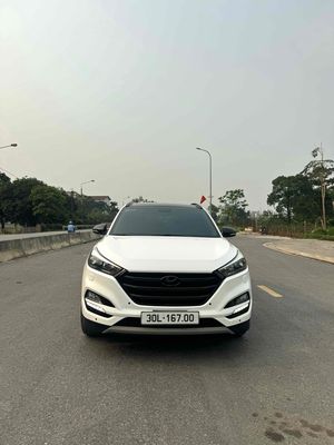 Hyundai Tucson Trắng