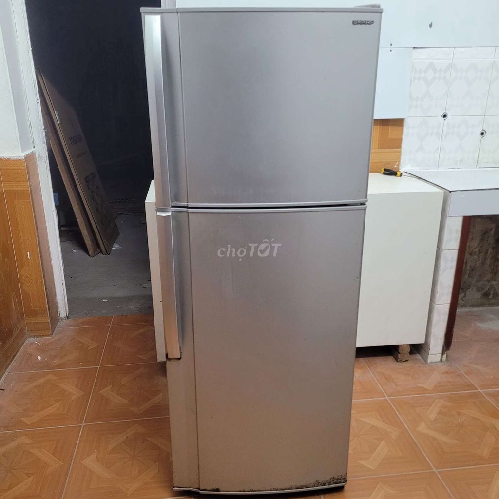 Tủ lạnh Sharp. Mua bán Tủ lạnh tại Quận Hoàng Mai Hà Nội được đăng bởi Lê quỳnh trang hình 1