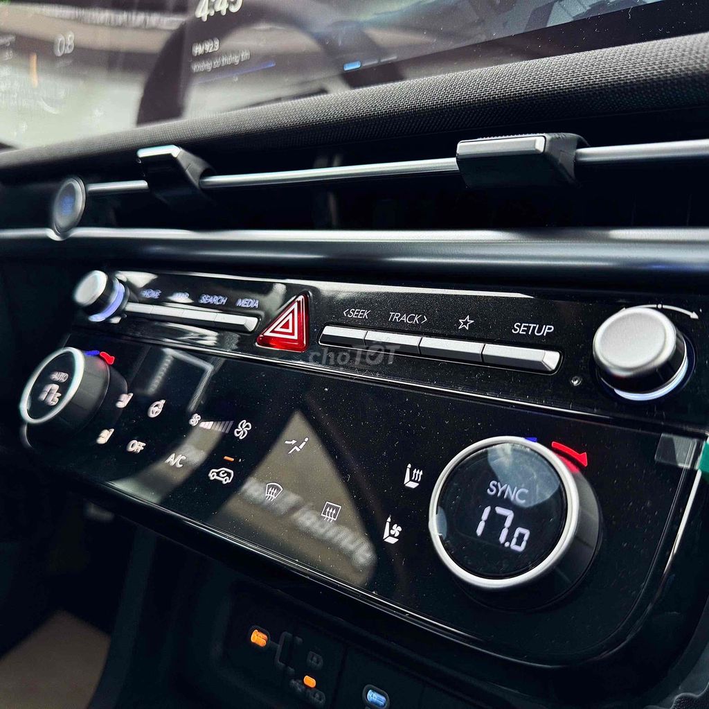 Tucson Xăng Đặc biệt 2025 - 50% LPTB. Mua bán Ô tô tại Huyện Càng Long Trà Vinh được đăng bởi Đạt Hyundai Bến Tre hình 7