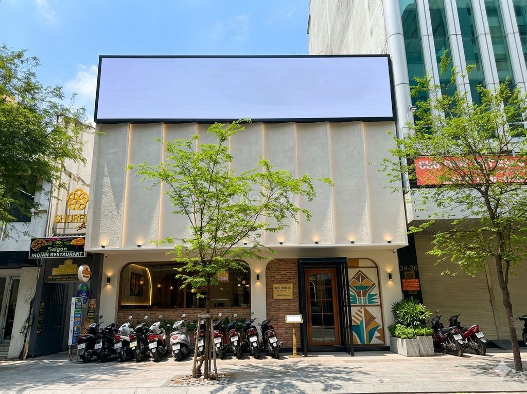 CHO THUÊ GẦN TAKAHASHIMAYZA 8M X 20M TRỆT 2LẦU TRỐNG