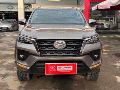 Toyota Fortuner dầu tự động màu đồng 2022 sơn zin. Mua bán Ô tô tại Huyện Hóc Môn Tp Hồ Chí Minh được đăng bởi Đại lý chính hãng xe qua sử dụng Toyota Sài Gòn