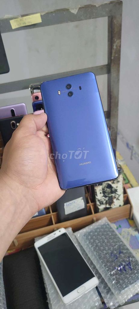 Huawei mate 10, ram 4gb, 64gb. Mua bán Điện thoại tại Quận Gò Vấp Tp Hồ Chí Minh được đăng bởi A LONG   nhận thanh toán THẺ TÍN DỤNG hình 1