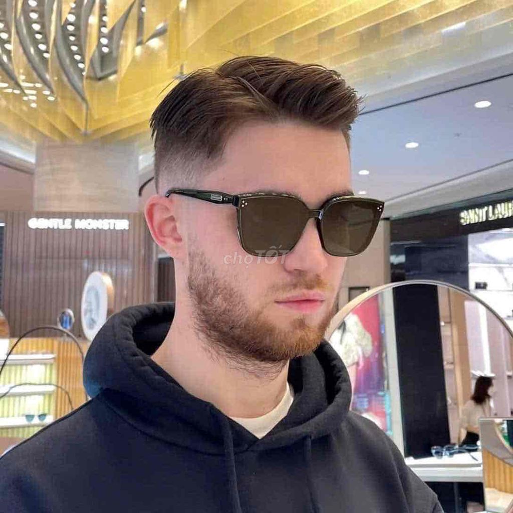 Kính râm Pale...tte Đen. Mua bán Phụ kiện thời trang khác tại Quận Bắc Từ Liêm Hà Nội được đăng bởi Vũ Thương hình 1