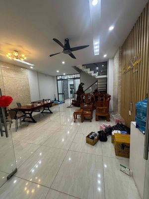 CHÍNH CHỦ CHO THUÊ NHÀ MẶT TIỀN ĐƯỜNG SỐ 9 kdc BÌNH HƯNG