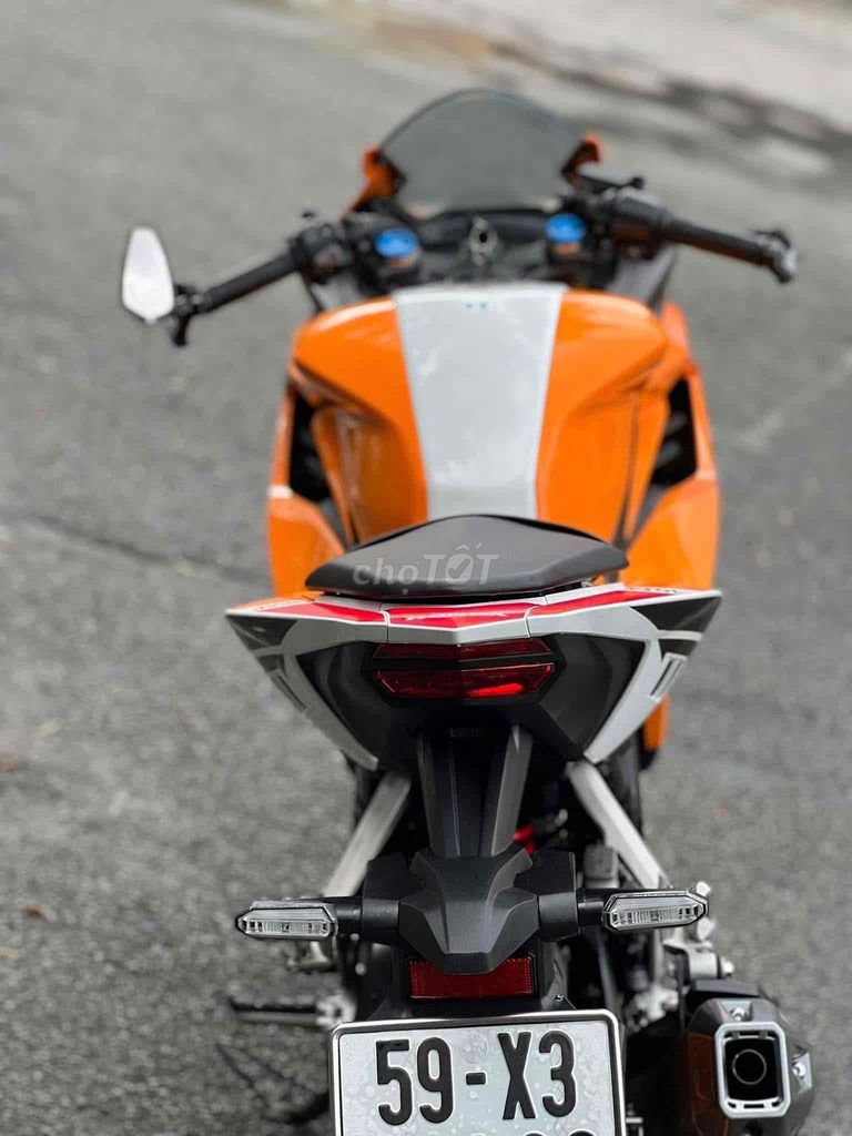 Honda CBR150R Repsol 2021 Cam trắng đen. Mua bán Xe máy tại Quận 6 Tp Hồ Chí Minh được đăng bởi Quang Rambo  hình 6