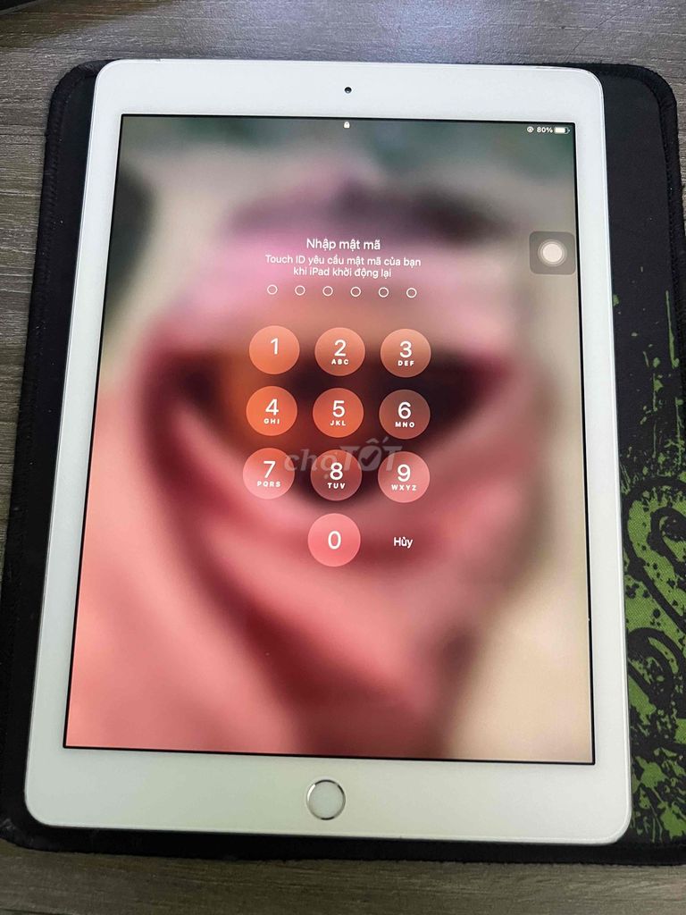 Apple iPad Air 2 Bạc Hỏng cảm ứng. Mua bán Máy tính bảng tại Thành phố Thủ Đức Tp Hồ Chí Minh được đăng bởi Huỳnh chờ hình 1