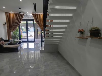 Аренда · 3 комн. · 100 м² · Quận Cẩm Lệ, ул. Đường Diên Hồng