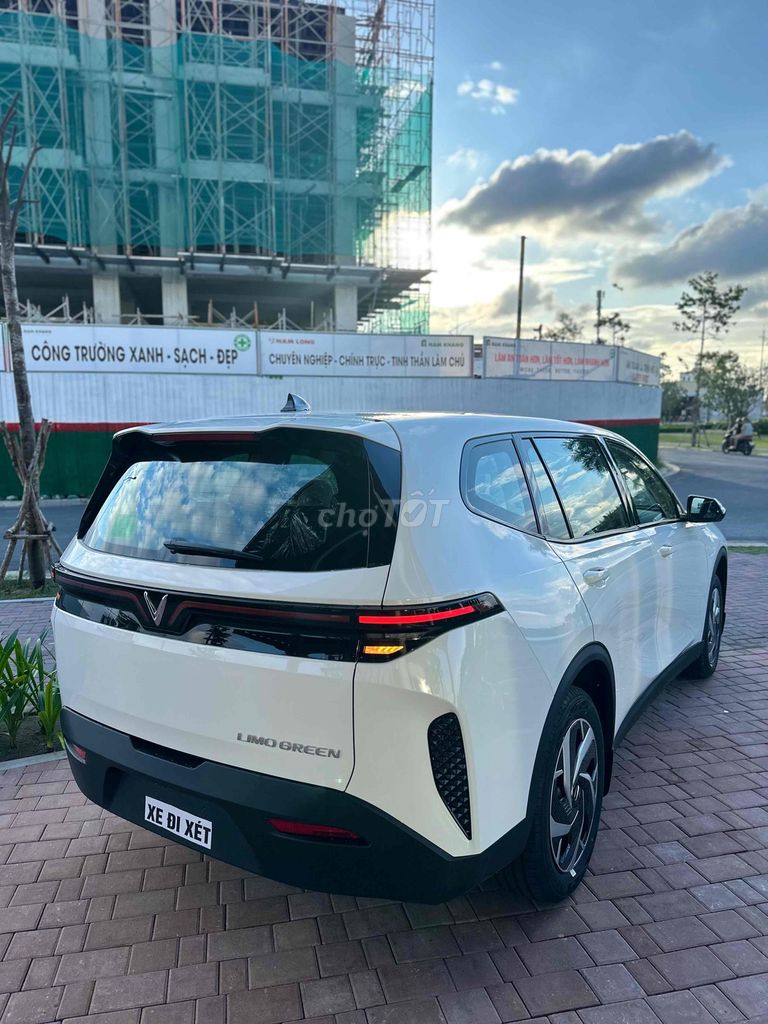 VinFast Limo Green 2025 màu trắng. Mua bán Ô tô tại Quận Cái Răng Cần Thơ được đăng bởi Phương Mai VinFast hình 5