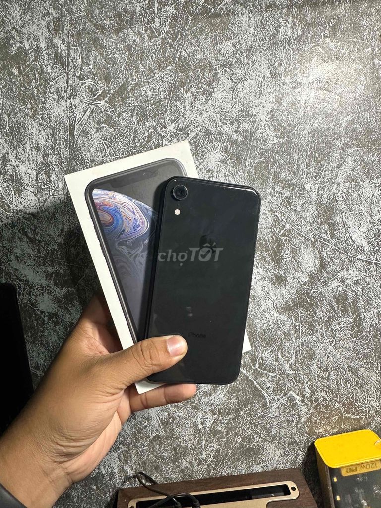 Apple iPhone XR 64GB Đen VNA. Mua bán Điện thoại tại Thị xã Bến Cát Bình Dương được đăng bởi Ti Ti Store hình 1