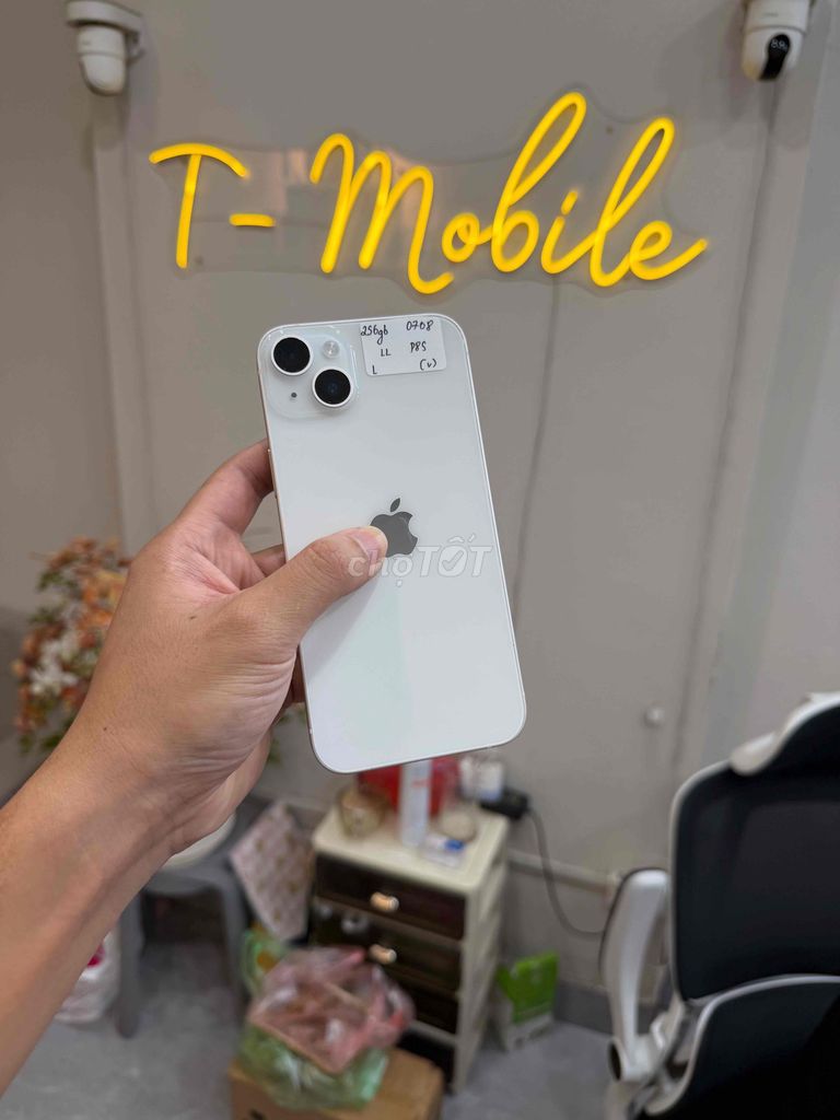 14 Plus 256Gb Quốc Tế Trắng zjn đẹp pin 100%. Mua bán Điện thoại tại Quận Thanh Xuân Hà Nội được đăng bởi Ngô Tráng T Mobile hình 1