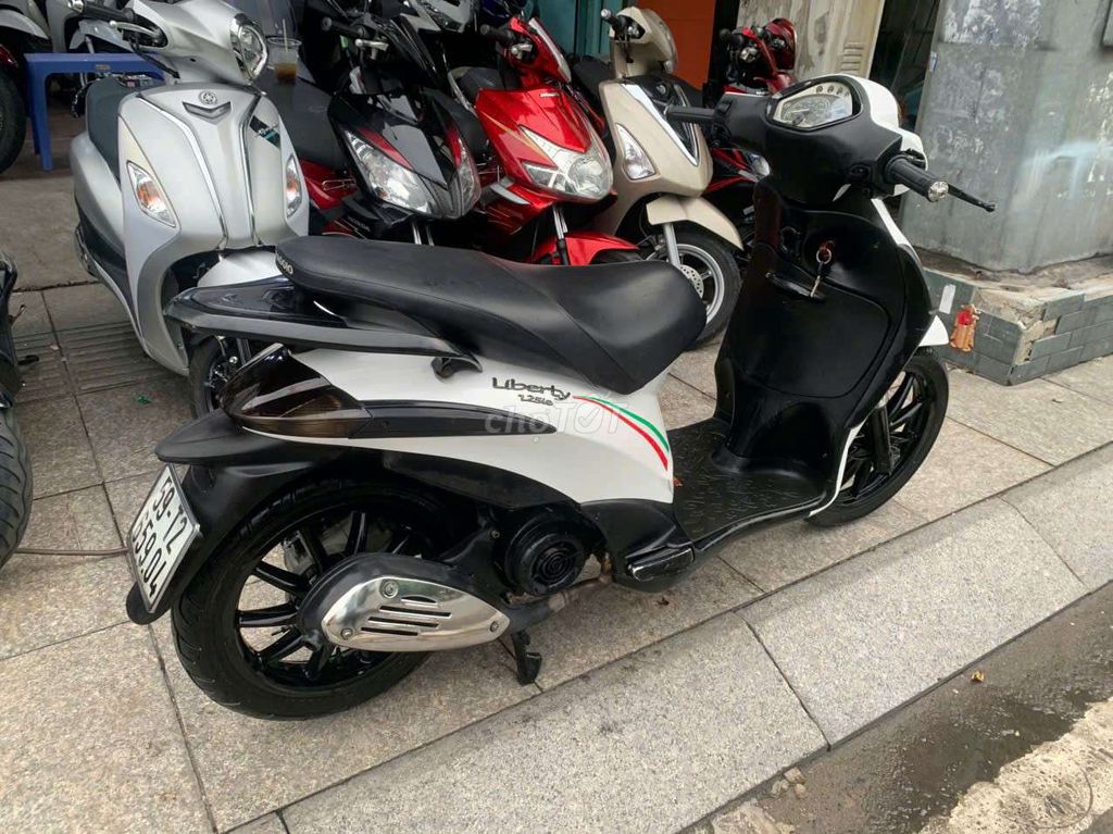 Piaggio Liberty IE 2012 mới 90% biển số thành phố. Mua bán Xe máy tại Quận Tân Phú Tp Hồ Chí Minh được đăng bởi Tuanduy hình 6