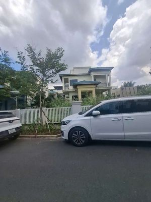 Bán biệt thự sentura Vườn Lài An Phú Đông quận 12. Mua bán nhà ở tại Quận 12 Tp Hồ Chí Minh được đăng bởi Nguyễn tiến dũng