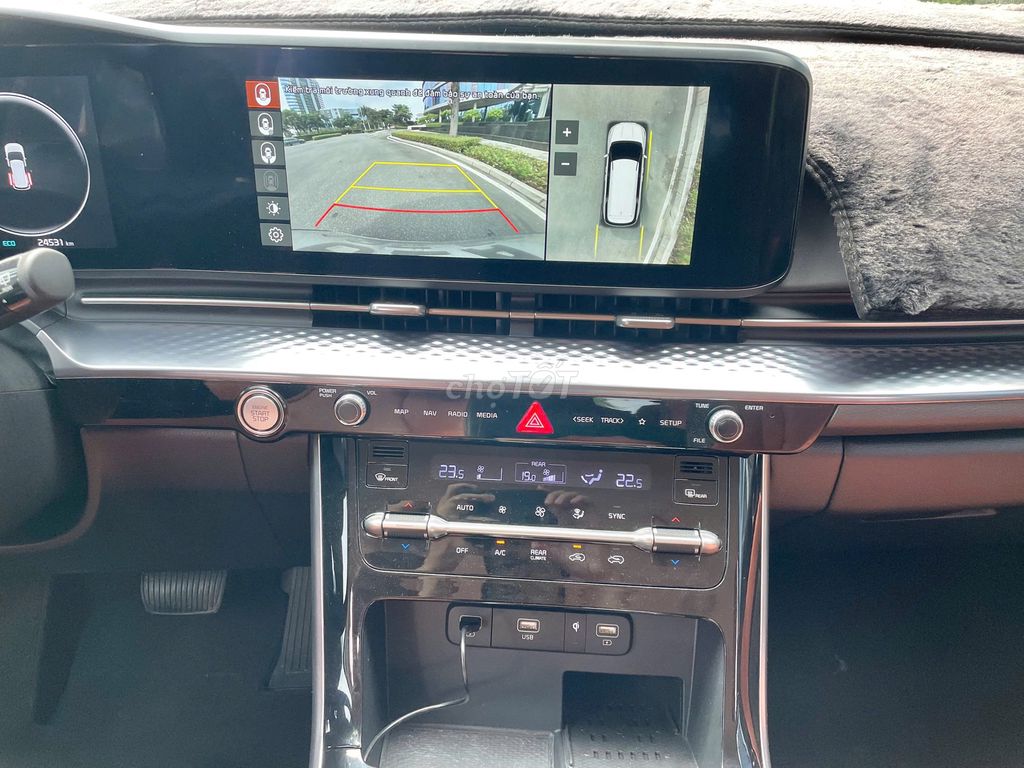 Kia Carnival Premium 2.2D 7S 2024 - 24000 km. Mua bán Ô tô tại Quận 12 Tp Hồ Chí Minh được đăng bởi ĐỨC XE LƯỚT hình 7