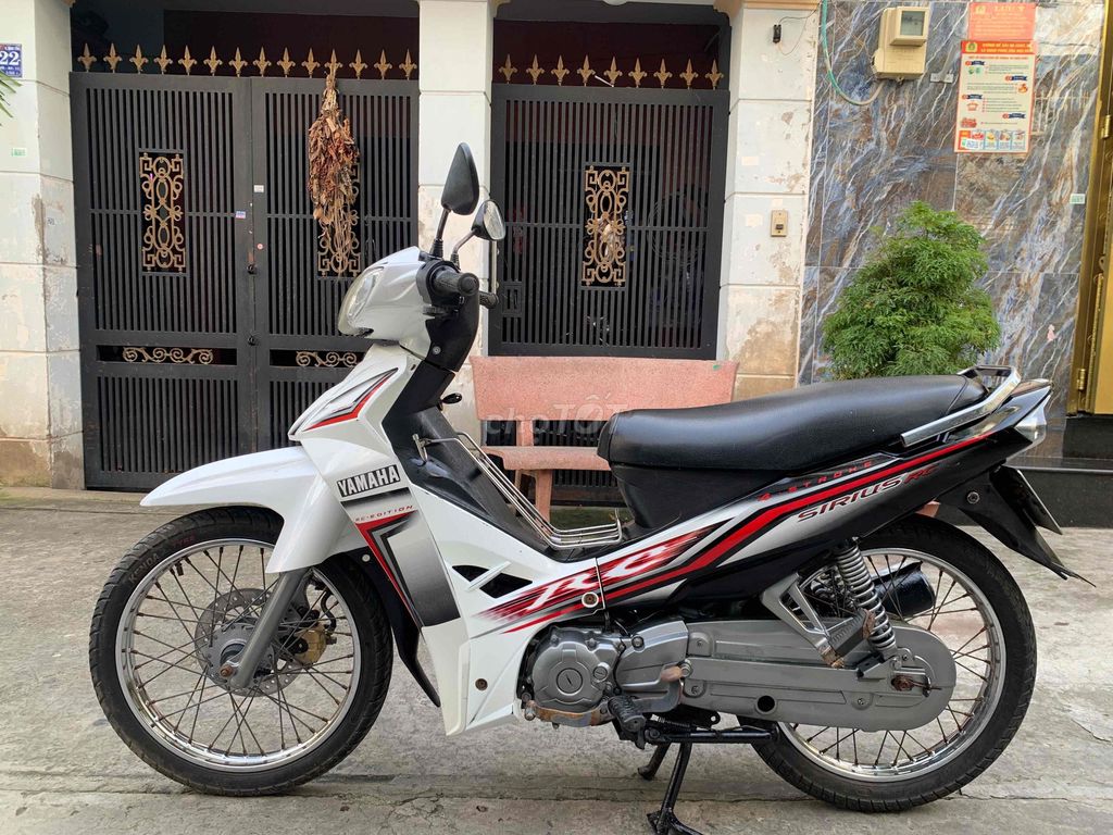 Yamaha Sirius 110cc 2013 trắng đen SD39000km bstp. Mua bán Xe máy tại Quận Bình Tân Tp Hồ Chí Minh được đăng bởi Anh khuê hình 1