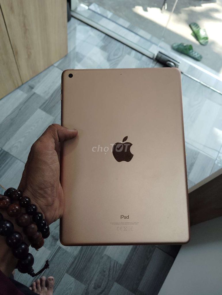 Ipad gen 6 32 ko icl full CN dẹp xuất sắc mvt