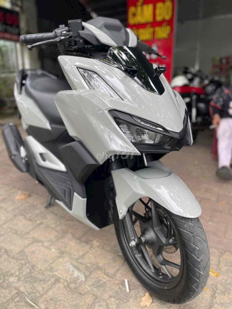 Honda Vario 160 2023 Xám xi măng. Mua bán Xe máy tại Thành phố Biên Hòa Đồng Nai được đăng bởi Minh Hiền hình 3