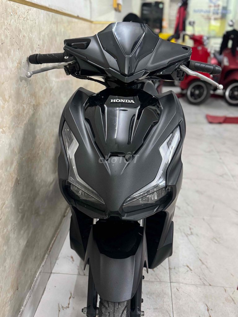 AB 125 đời 2022 màu đen mù 43E1-639.44 mới keng. Mua bán Xe máy tại Quận Sơn Trà Đà Nẵng được đăng bởi Minh Dũng bán trả góp 136 vân đồn  hình 4