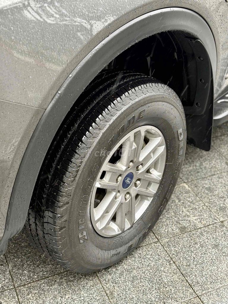 Ford Ranger 2023 XLS 2.0L 4x2 AT - 64198 km. Mua bán Ô tô tại Thành phố Thủ Dầu Một Bình Dương được đăng bởi Bình Dương ford hình 3