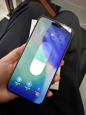 Apple iPhone 15 Pro Max Vàng Mới Nguyên Seal