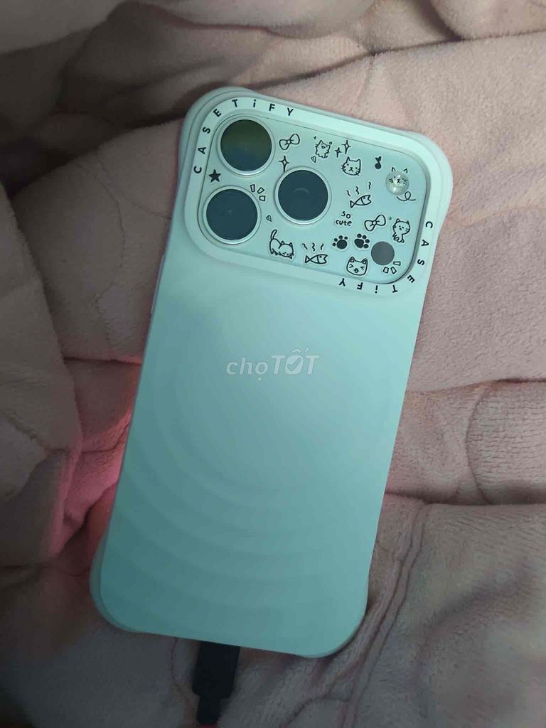 Apple iPhone 17 Pro 256GB Bạc. Mua bán Điện thoại tại Quận Cẩm Lệ Đà Nẵng được đăng bởi thắng hình 1
