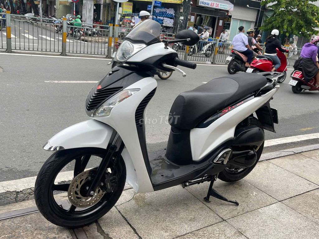 SH Việt kiều ý 125 2010 mới 90% bstp chính chủ. Mua bán Xe máy tại Quận Tân Phú Tp Hồ Chí Minh được đăng bởi Tuanduy hình 1