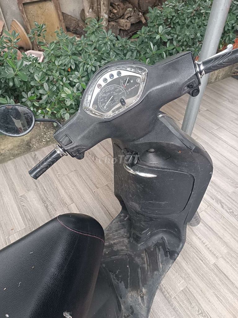 Piaggio Liberty màu Đen. Mua bán Xe máy tại Huyện Nông Cống Thanh Hóa được đăng bởi Meo Du Mục hình 3