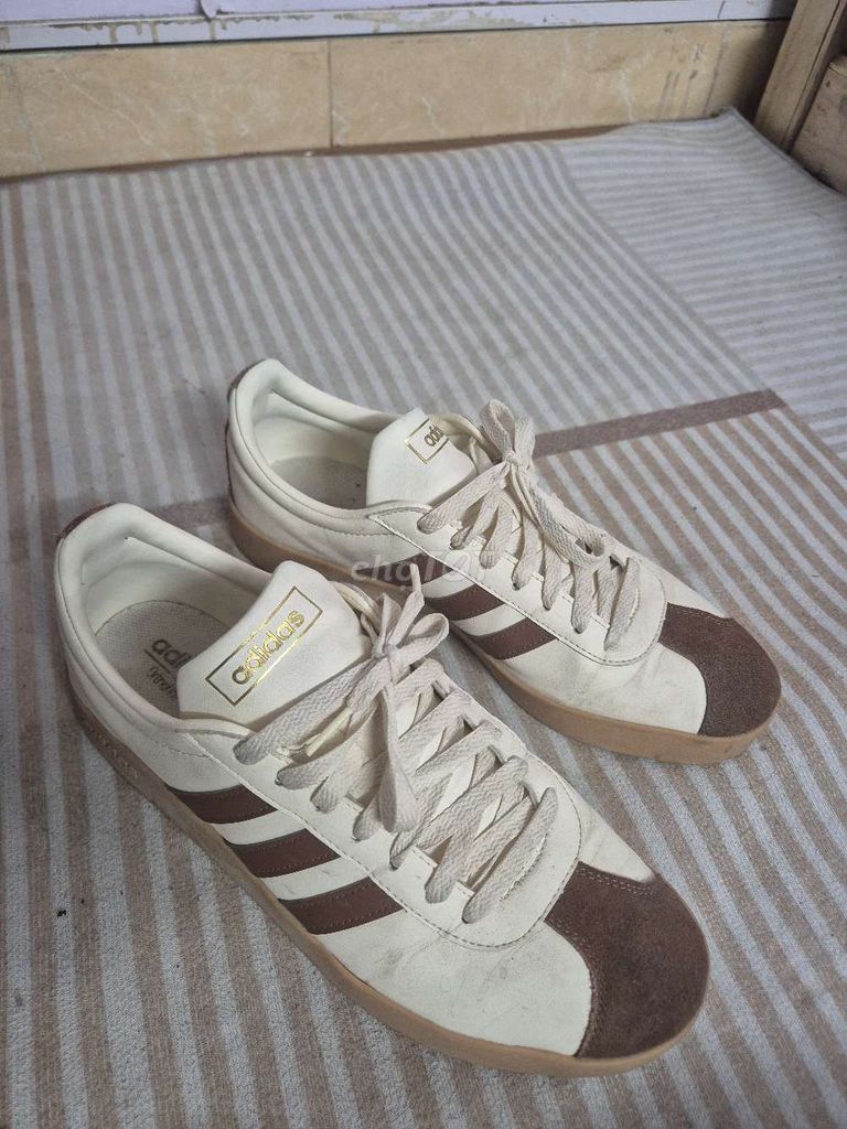 Giày thể thao Adidas Nam Da lộn size 44. Mua bán Giày dép tại Quận Đống Đa Hà Nội được đăng bởi Zview hình 1