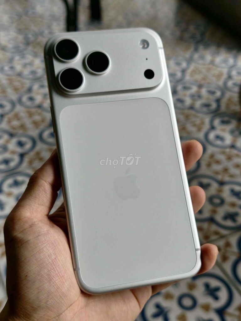 iPhone 17 Pro Max 256GB Bạc LL/A Sạc 0-1L chưa sd. Mua bán Điện thoại tại Quận Hà Đông Hà Nội được đăng bởi Trần Việt Phương hình 1