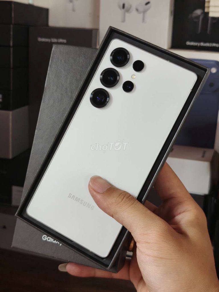 Samsung S25 Ultra 512Gb Trắng. Mua bán Điện thoại tại Quận Ba Đình Hà Nội được đăng bởi Tuấn Nguyễn hình 1