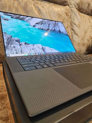 Dell XPS15 9510 - i9-11900H | 32GB GeForce 3050 Ti