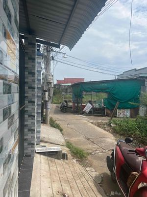 Cần cho thuê nhà trọ có gác / 1 triệu/ tháng. Cho thuê nhà ở tại Huyện Cần Giuộc Long An được đăng bởi Thanh Thanh