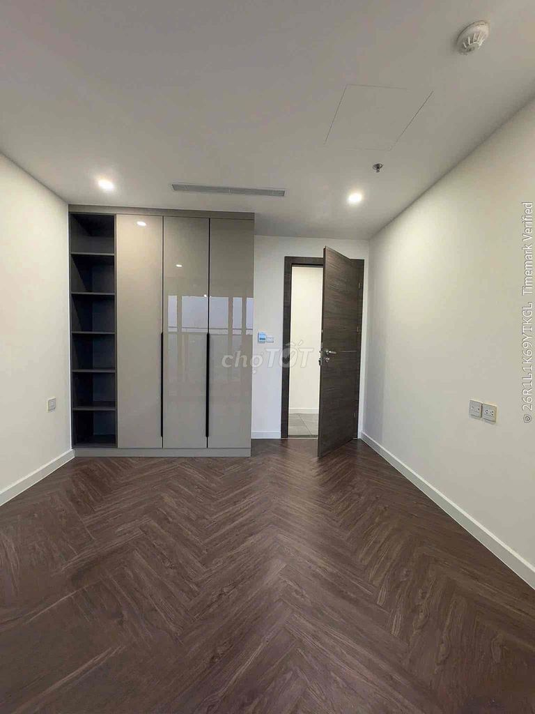 Rent · 2 bd · 122 м² · Quận 7