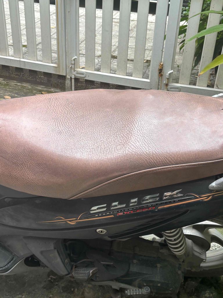 Honda Click 2011 màu Đen. Mua bán Xe máy tại Quận Hà Đông Hà Nội được đăng bởi Anh Hong hình 2