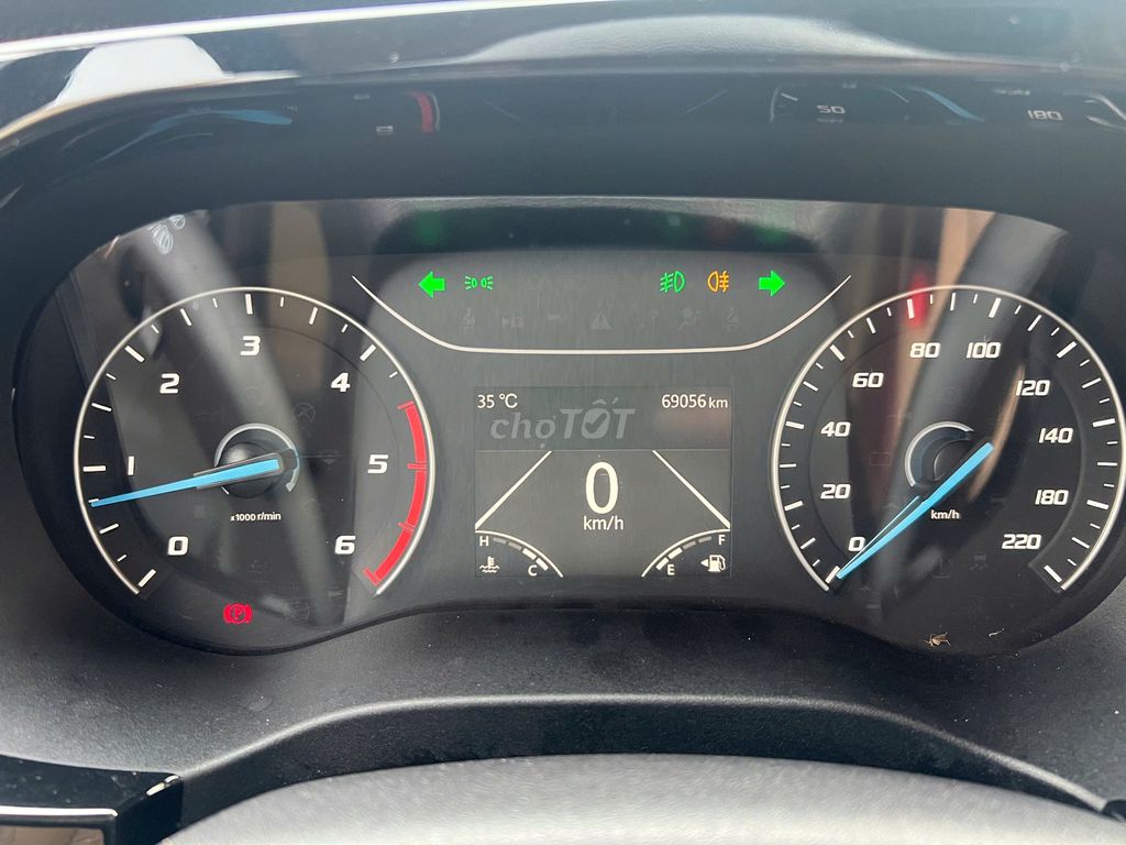 Transit 2022 Limousine 9 chổ đi ít mới 6v9. Mua bán Phương tiện khác tại Thành phố Thủ Dầu Một Bình Dương được đăng bởi Thái Phạm hình 9