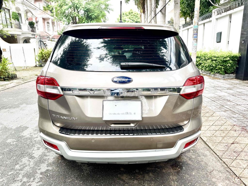 Ford Everest 1/2020 Titanium 4x2 AT - 122000 km. Mua bán Ô tô tại Quận Bình Tân Tp Hồ Chí Minh được đăng bởi A Đại hình 5