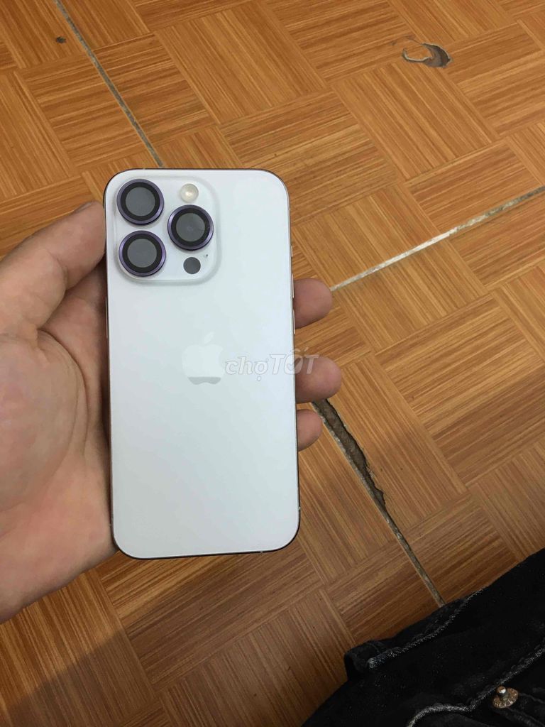 iPhone 15 Pro 256GB Trắng. Mua bán Điện thoại tại Quận Bắc Từ Liêm Hà Nội được đăng bởi Phùng Văn Thao hình 1