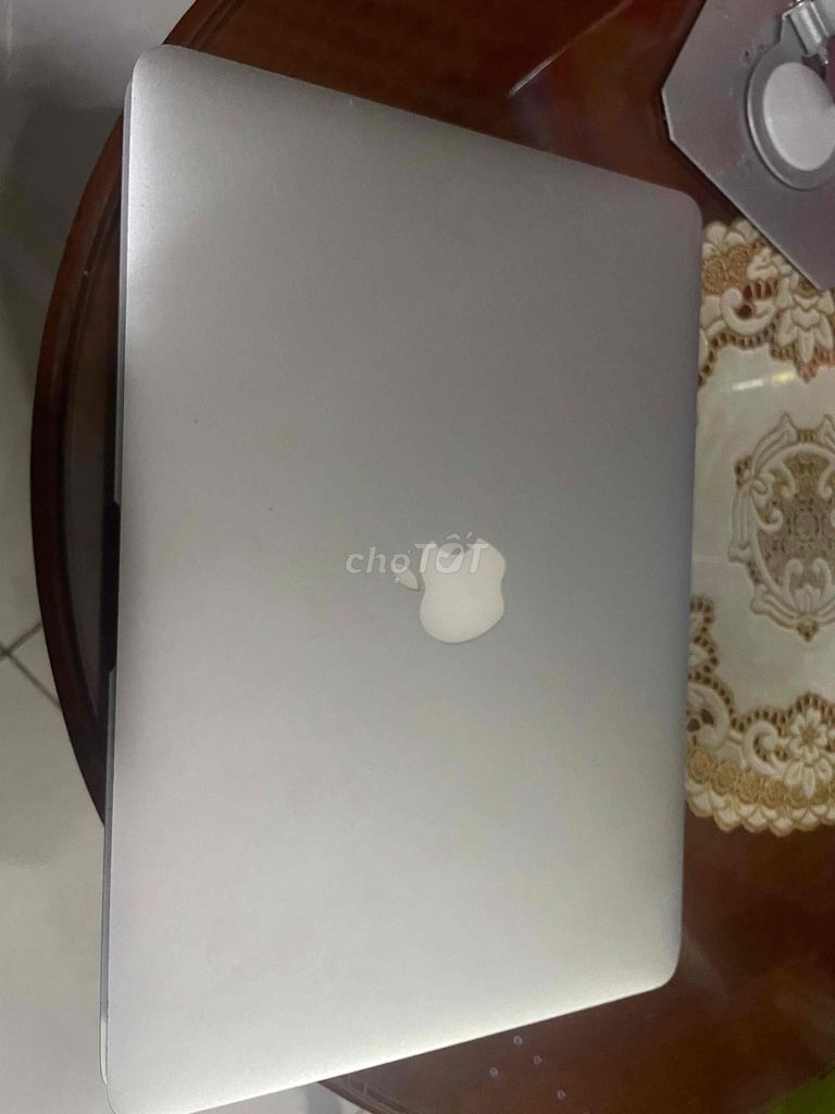 Apple MacBook Air i5 13.3 inch 4GB/121GB. Mua bán Laptop tại Thành phố Thủ Đức Tp Hồ Chí Minh được đăng bởi Henry Thi Âu hình 1