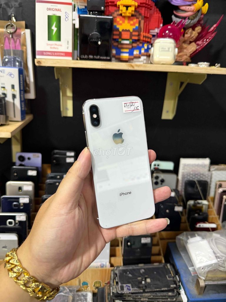 Apple iPhone Xs 64GB Trắng Đã sử dụng. Mua bán Điện thoại tại Quận Bình Thạnh Tp Hồ Chí Minh được đăng bởi SyTuan hình 1