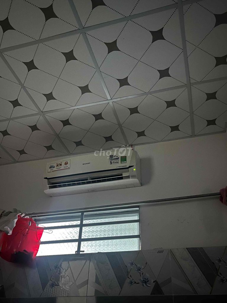 Máy lạnh Sharp Trắng Còn đẹp. Mua bán Máy lạnh, điều hoà tại Thị xã Bến Cát Bình Dương được đăng bởi Phú hình 1