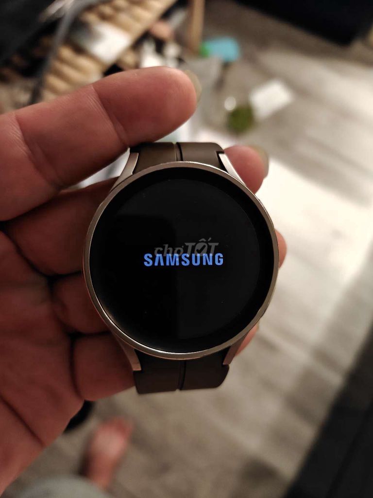 Samsung Watch 5 Pro 45mm GPS chính hãng gl. Mua bán Thiết bị đeo thông minh tại Quận 5 Tp Hồ Chí Minh được đăng bởi Strawberry Táo hình 1