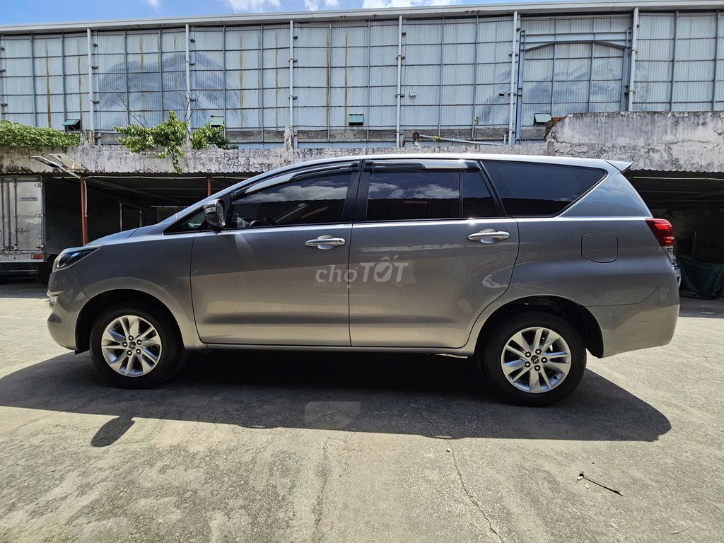 Toyota Innova 2017 photo 4