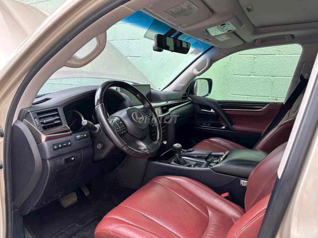 Lexus LX 2019 570 Super Sport - 45000 km. Mua bán Ô tô tại Quận 7 Tp Hồ Chí Minh được đăng bởi auto thanh tâm  hình 5