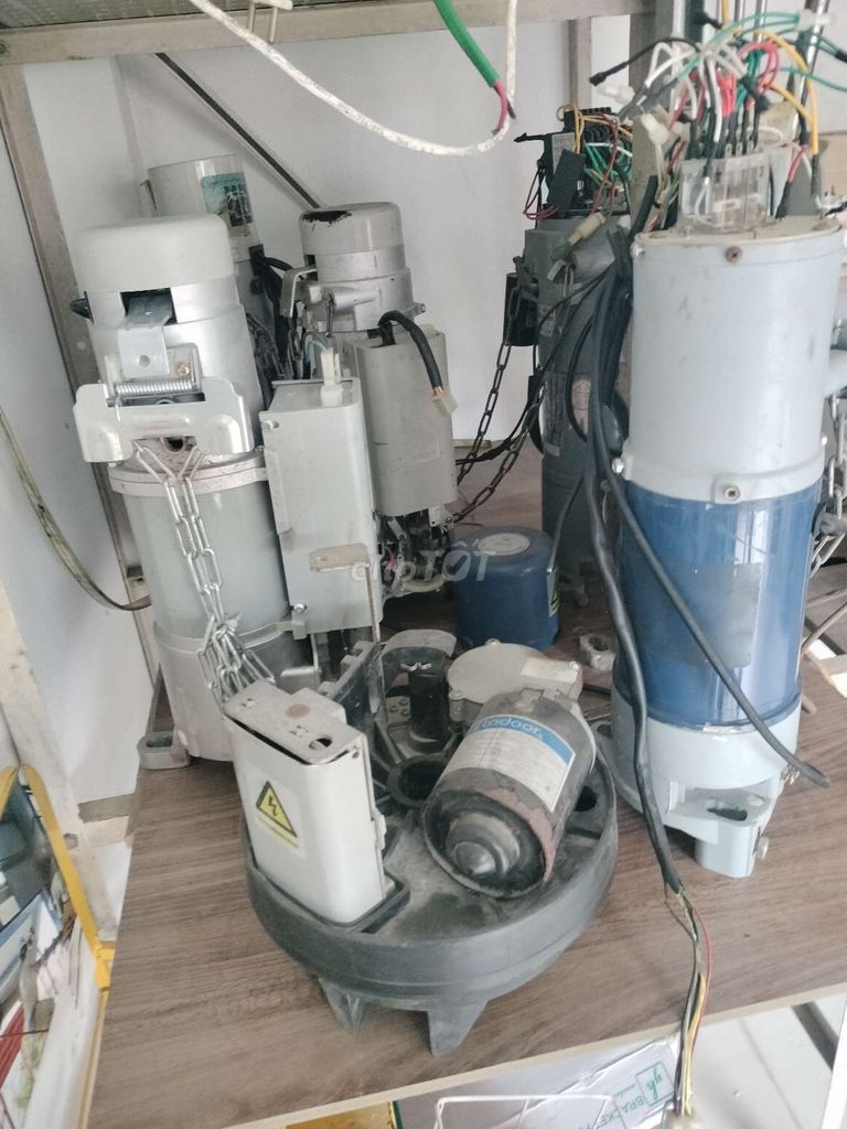 Thanh lý gấp moto ĐK từ xa và pk cửa cuốn. Mua bán Thiết bị vệ sinh, nhà tắm tại Quận Hoàn Kiếm Hà Nội được đăng bởi viethung hình 1