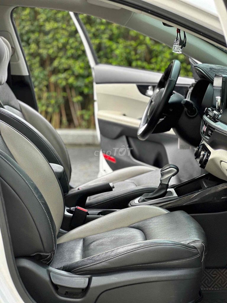 𝐊𝐢𝐚 𝐊𝟑 𝟏.𝟔 𝐋𝐮𝐱𝐮𝐫𝐲 𝟐𝟎𝟐𝟐. Mua bán Ô tô tại Thành phố Dĩ An Bình Dương được đăng bởi Rc Nhậtthái hình 1