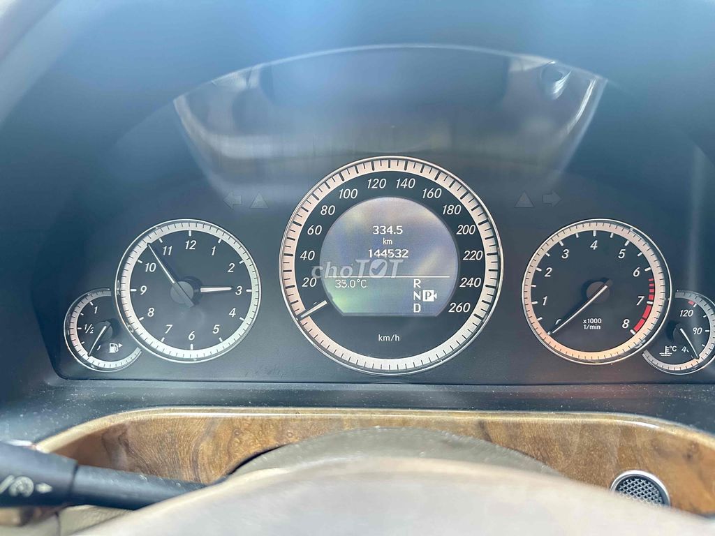 Mercedes Benz E300 2010 Elegance 1 chủ từ đầu. Mua bán Ô tô tại Quận 10 Tp Hồ Chí Minh được đăng bởi Lâm Bình hình 5