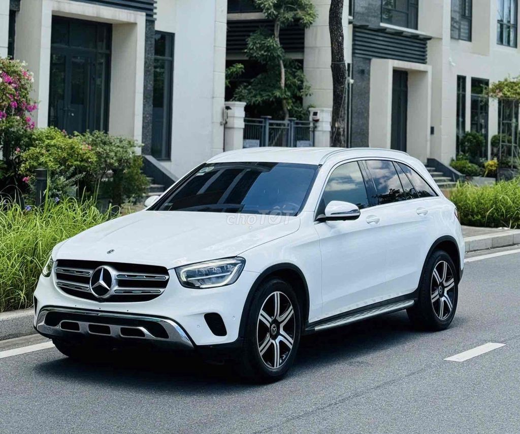 Mercedes Benz GLC 2020 200 4Matic - 60000 km. Mua bán Ô tô tại Quận Hoàng Mai Hà Nội được đăng bởi Phạm Mạnh Đức  hình 1
