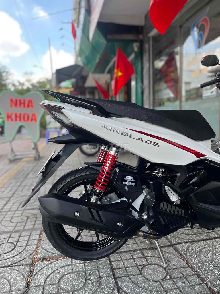 Có dự án mới nên cần ra đi con xe tâm huyết. ab125. Mua bán Xe máy tại Huyện Nhà Bè Tp Hồ Chí Minh được đăng bởi Tran hình 6