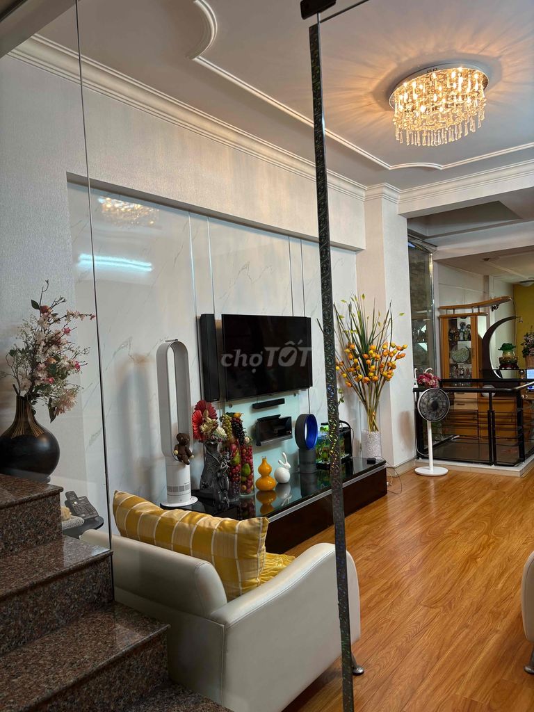 Nhà mặt tiền Lê Văn Sỹ, PN giáp quận 3, 3m3 x 18m8 phòng ngủ, 4nvs. Mua bán nhà ở tại Quận Phú Nhuận Tp Hồ Chí Minh được đăng bởi Lien Chau hình 3